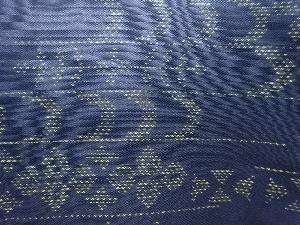 アンティーク　抽象模様織出し本場泥大島紬着物